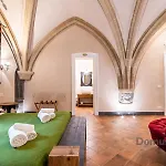 Vakantiehuis Piazza San Domenico By Domusextra