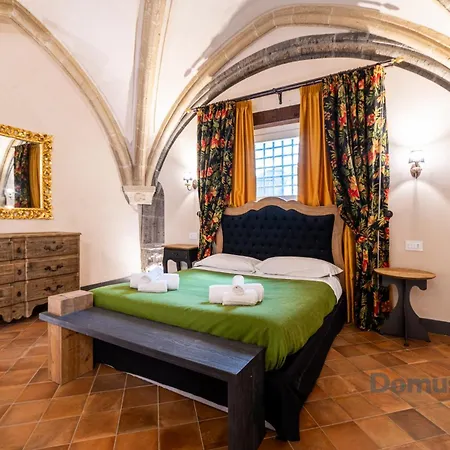 Piazza San Domenico By Domusextra