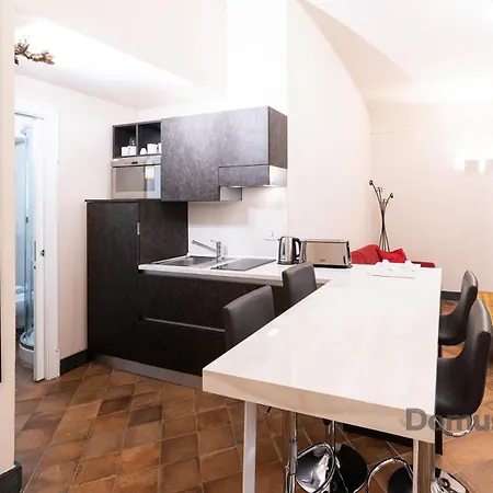 Piazza San Domenico By Domusextra Holiday home *