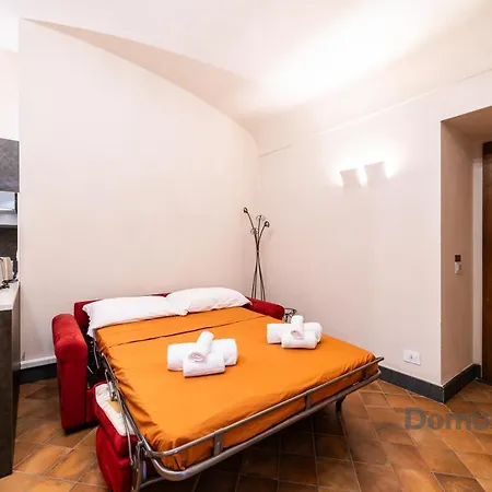 Holiday home Piazza San Domenico By Domusextra Naples